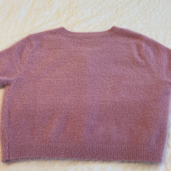 Pink fuzzy top - Picture 3 of 3